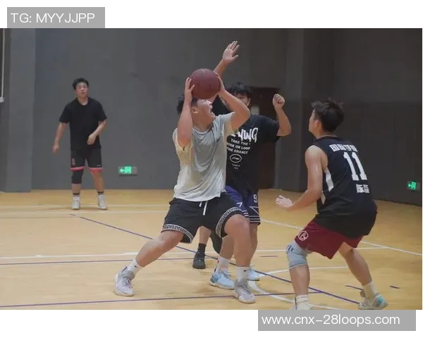 篮球与足球的激情碰撞探索两项运动的魅力与乐趣